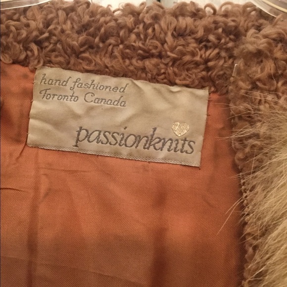 Designer Luxury wool handcrafted fur jacket - Picture 10 of 15